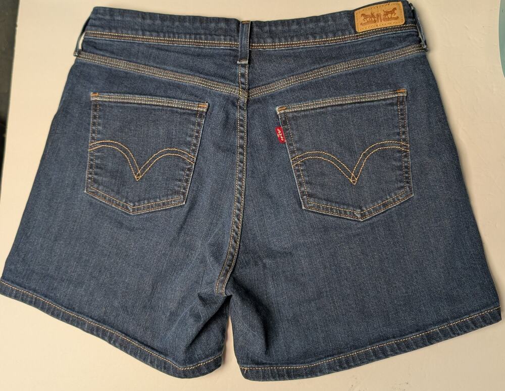 Levis Dark Wash Jeans Shorts WOMENS SIZE 10 Midrise 32x4.5" Casual Denim Summer